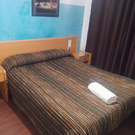 Pension Iglesias Сарагоса Экстерьер фото