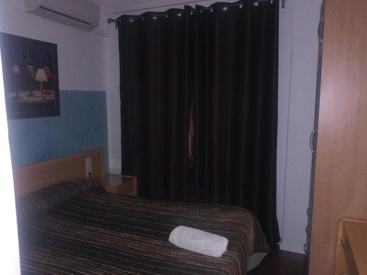 Pension Iglesias Сарагоса Экстерьер фото