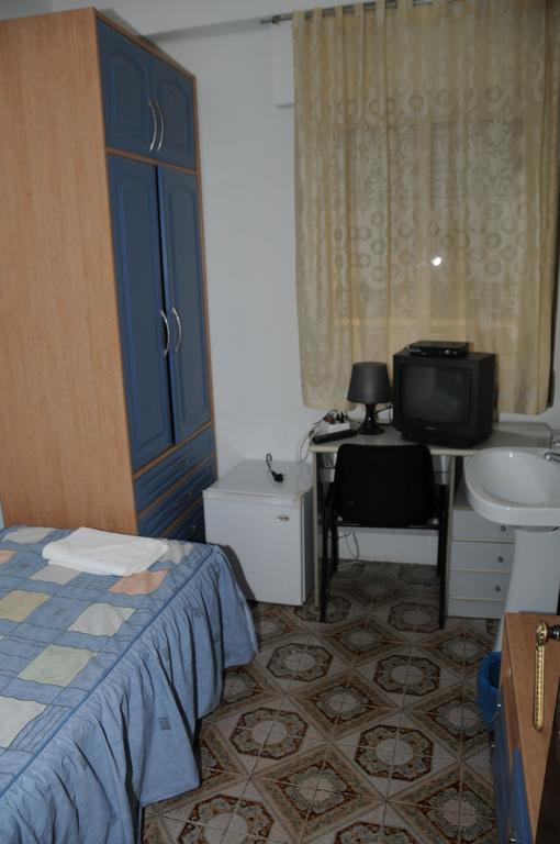 Pension Iglesias Сарагоса Экстерьер фото