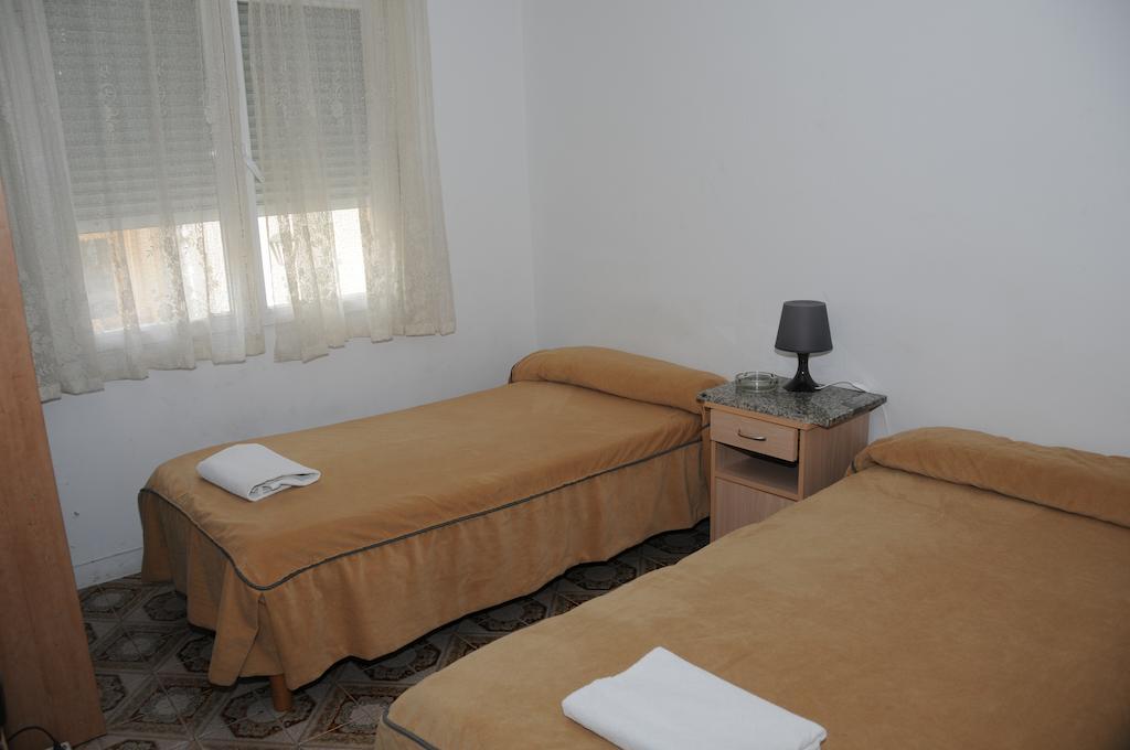 Pension Iglesias Сарагоса Экстерьер фото
