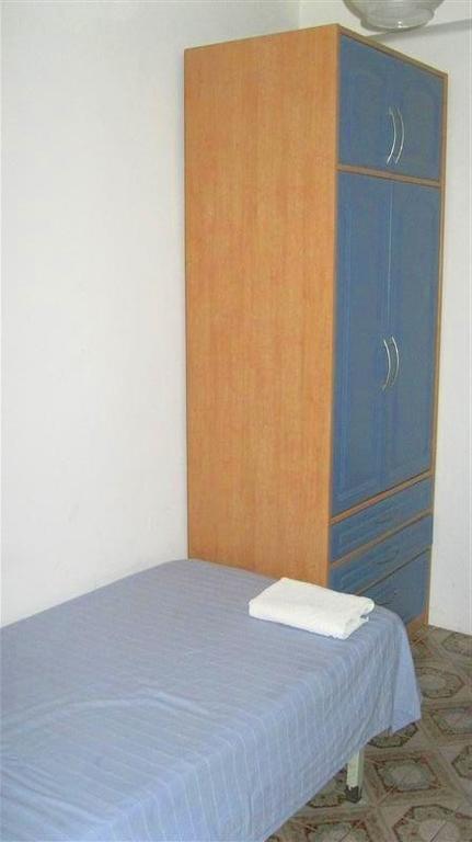 Pension Iglesias Сарагоса Номер фото